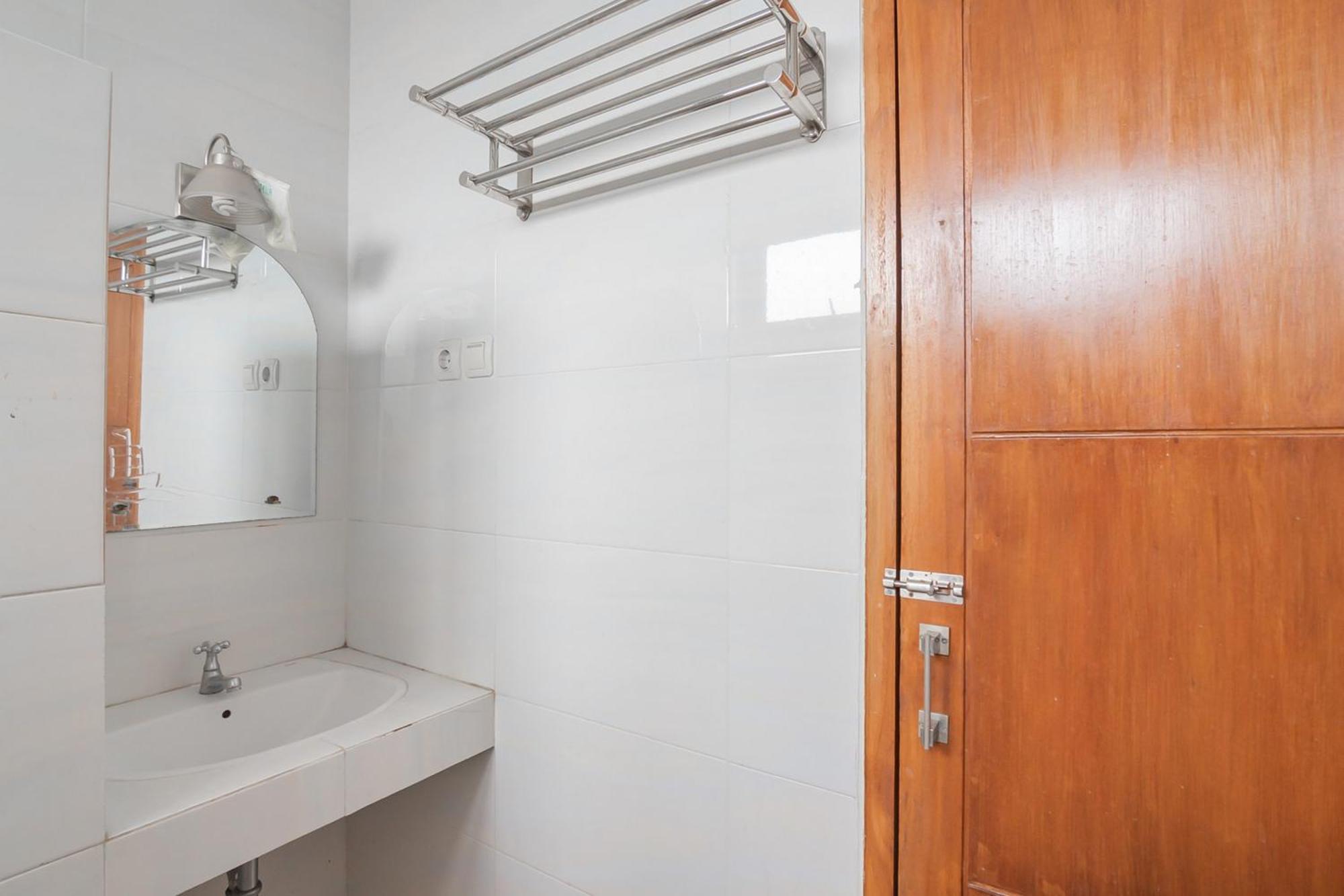 Reddoorz Near Sukabumi Station 2 Ξενοδοχείο Εξωτερικό φωτογραφία