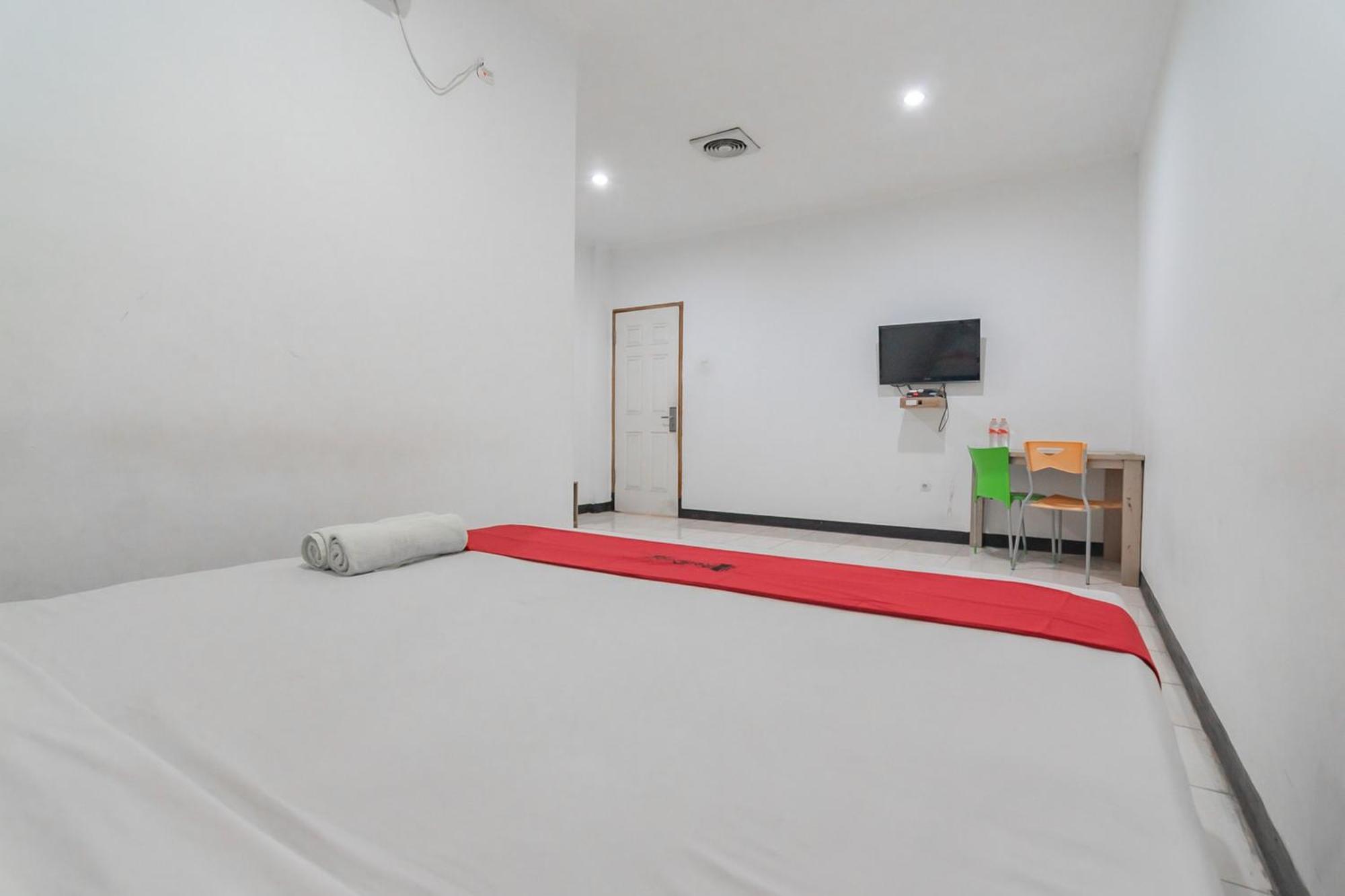 Reddoorz Near Sukabumi Station 2 Ξενοδοχείο Εξωτερικό φωτογραφία