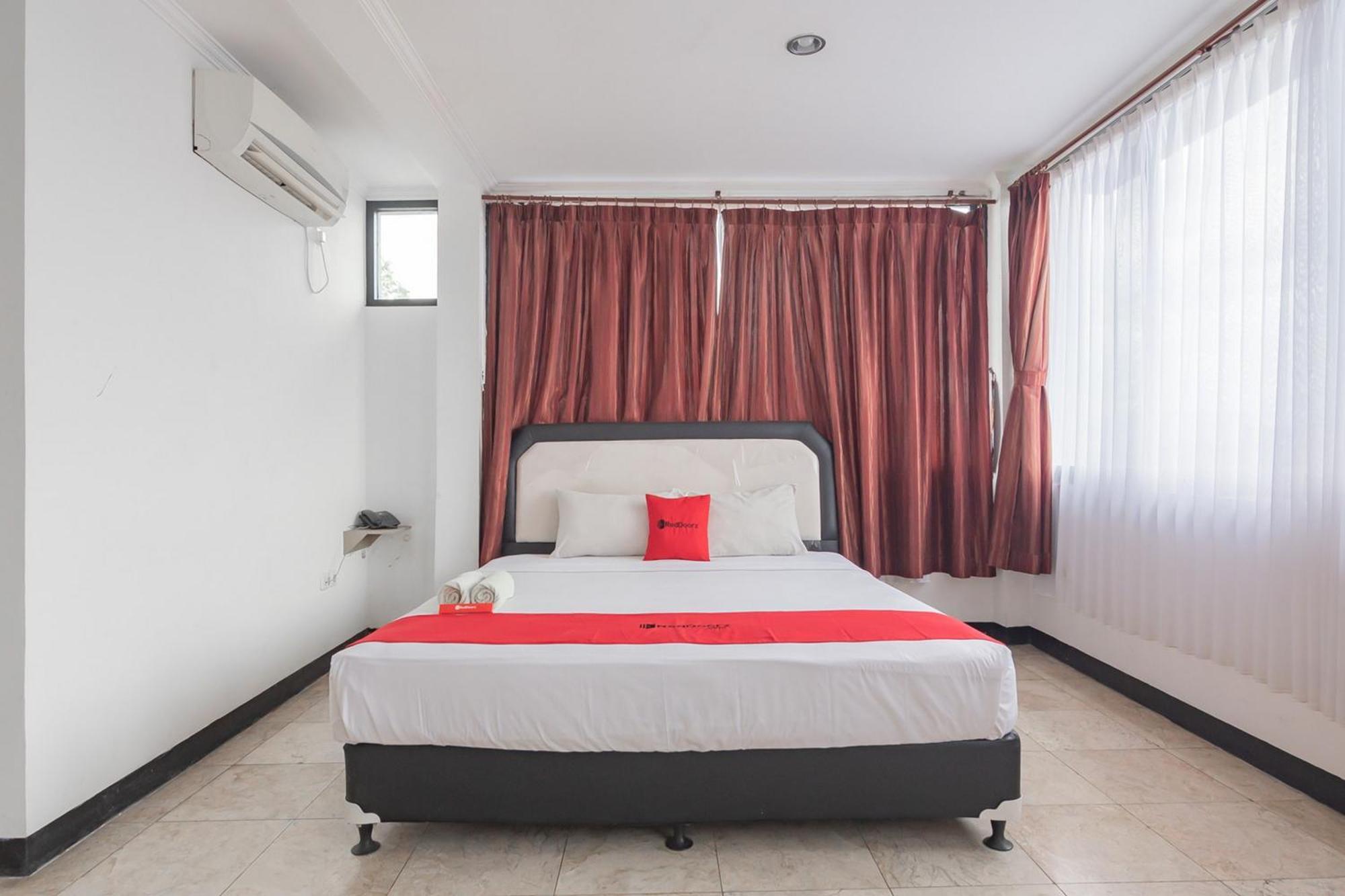 Reddoorz Near Sukabumi Station 2 Ξενοδοχείο Εξωτερικό φωτογραφία