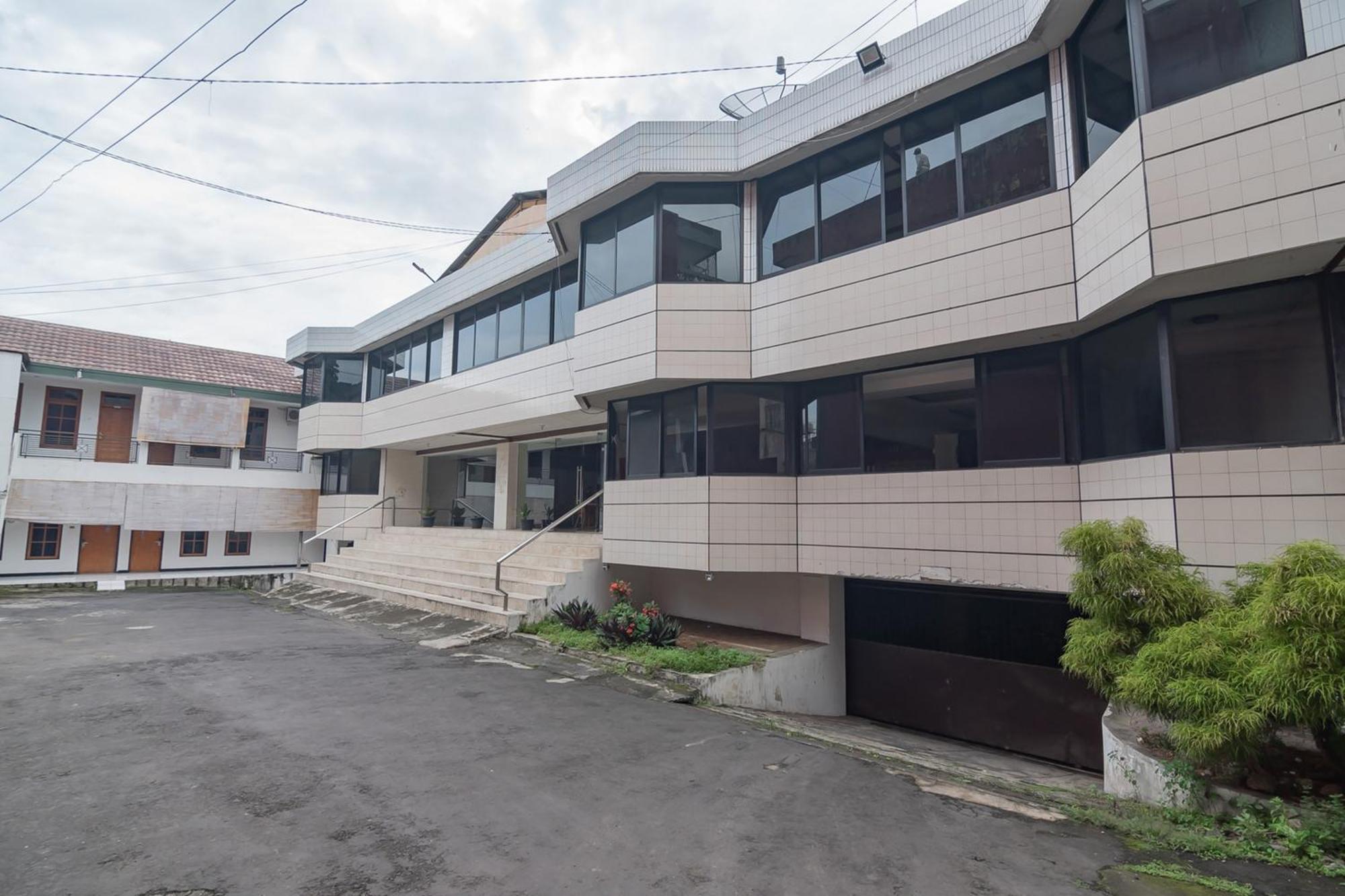 Reddoorz Near Sukabumi Station 2 Ξενοδοχείο Εξωτερικό φωτογραφία