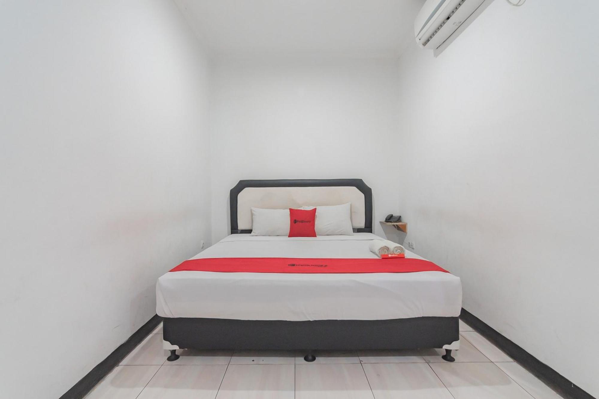 Reddoorz Near Sukabumi Station 2 Ξενοδοχείο Εξωτερικό φωτογραφία